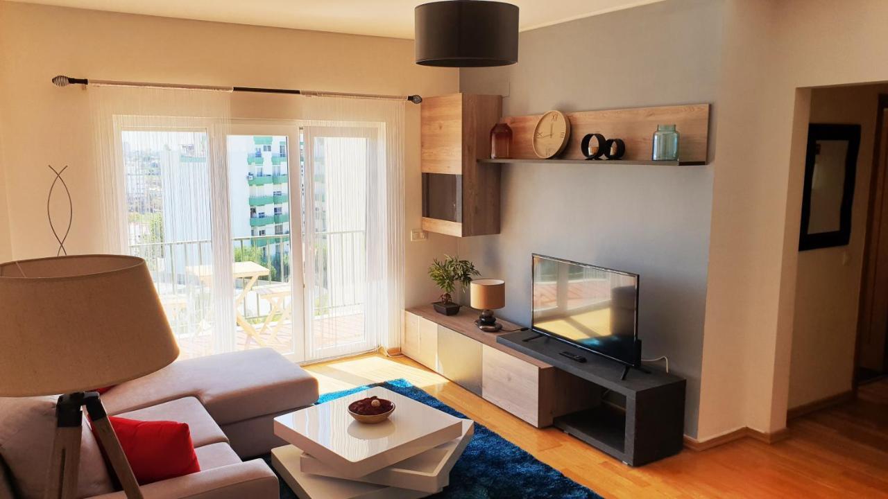 Gorgeous Apartment In Portimão Buitenkant foto
